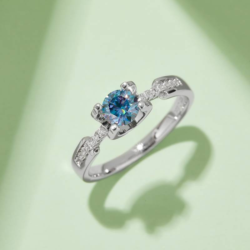 微镶牛头小蛮腰S925银镀白金MoissaniteWomen's Ring50分D级